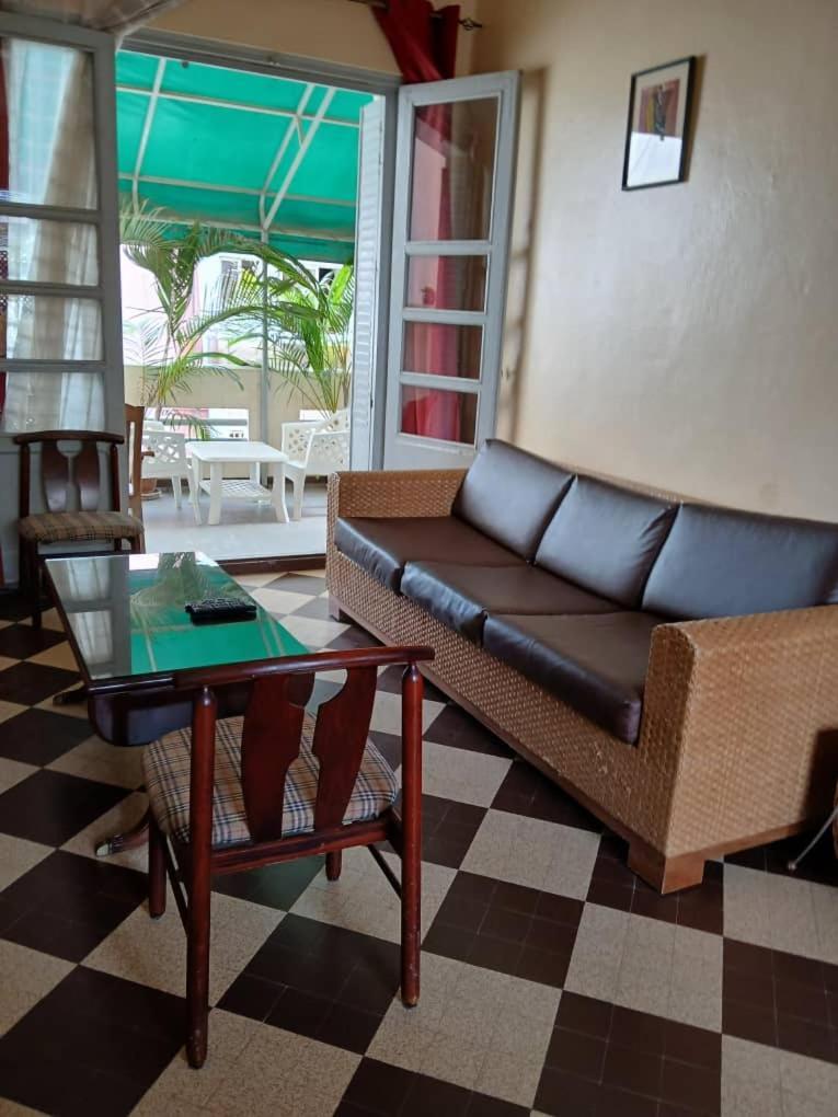 Appartement Sympathique Jules Ferry. ダカール エクステリア 写真